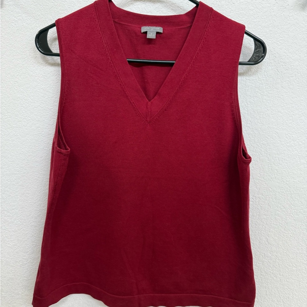 Ann Taylor Red Sleeveless Tank Top